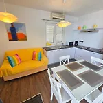 Fuer 4 Personen Mit Meerblick By Interhome アパート *
