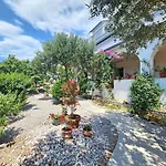 Апартаменты Fuer 4 Personen Mit Meerblick By Interhome *